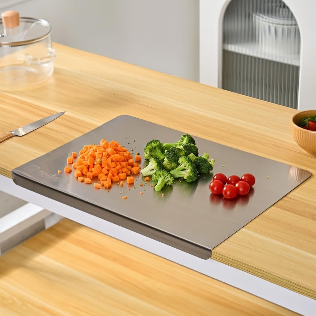 HexaGrabs™ HygienePro Steel Cutting Board – Cut, Clean. Stay Safe!